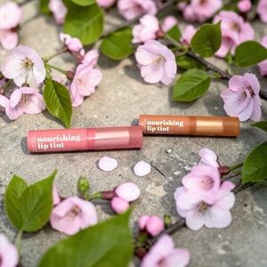 🩷🤎BATH AND BODY WORKS🩷🤎Nourishing Lip Tint Duo/NWT